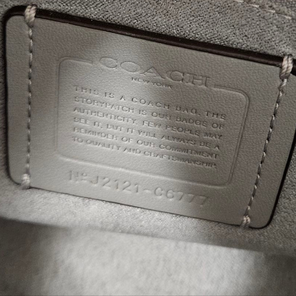 Coach Brynn 2021 NWOTs Gray Crossbody Bag and Wallet Set - Picture 7 of 14